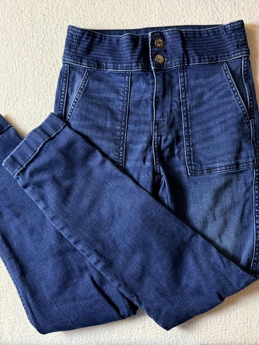 White House Black Market Women's Dark Indigo Skinny Jeans